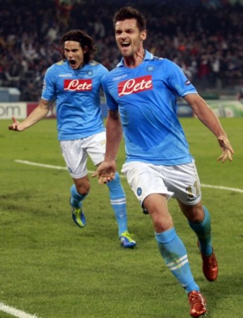 有力杀球 有力杀球