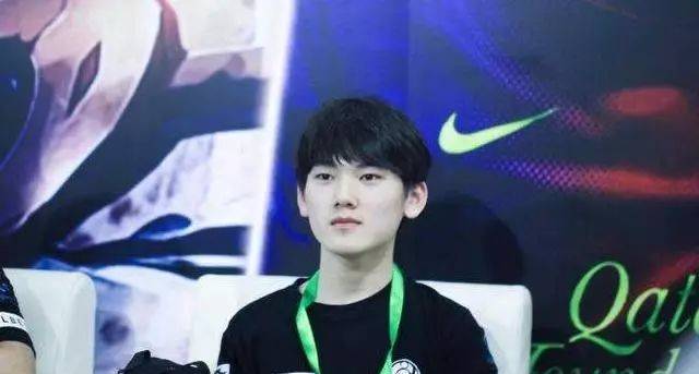 进等待同伴